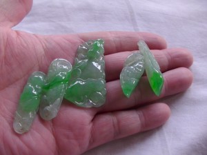 翡翠カービング