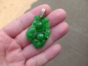 翡翠カービング