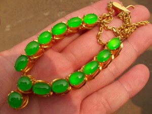 高級翡翠ネックレス
