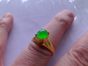 ろうかん翡翠ルース