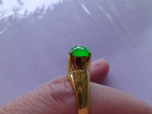 ろうかん翡翠ルース