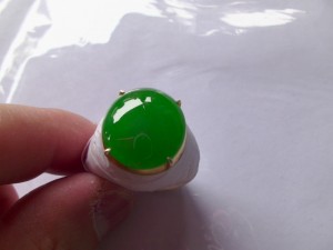 ろうかん翡翠ルース