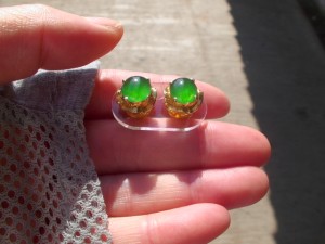 ろうかん翡翠ピアス