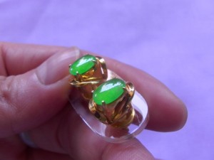 ろうかん翡翠ルース