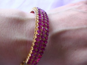 非加熱ルビーブレスレット