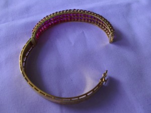 非加熱ルビーブレスレット