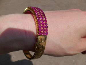 非加熱ルビーブレスレット