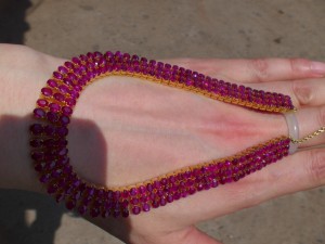 非加熱ルビーネックレス