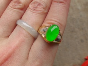 ろうかん翡翠ルース