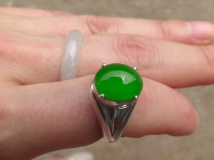 ろうかん翡翠ルース