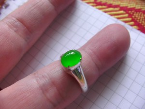 ろうかん翡翠ルース