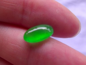 ろうかん翡翠ルース