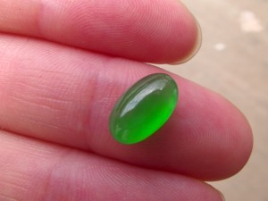 透明度高い明るいグリーン　リングに最適です。