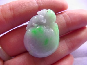 翡翠カービング