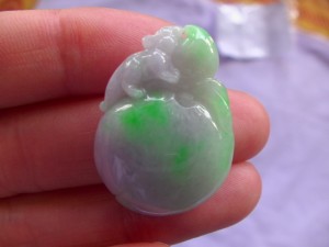 翡翠カービング