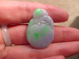 翡翠カービング