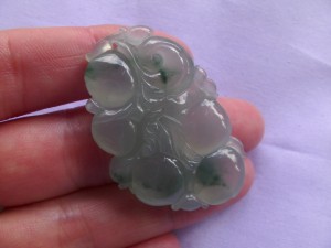 翡翠カービング