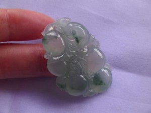 翡翠カービング