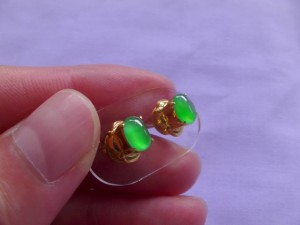 ろうかん翡翠ピアス