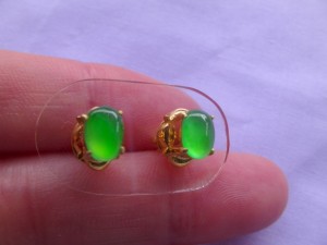 ろうかん翡翠ピアス
