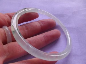氷翡翠バングル
