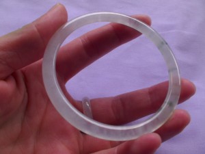 氷翡翠バングル