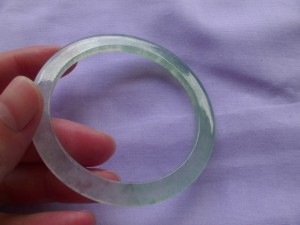 氷翡翠バングル