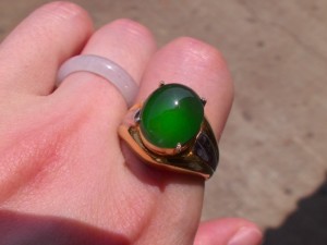 ろうかん翡翠ルース