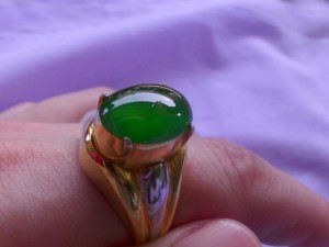 ろうかん翡翠ルース