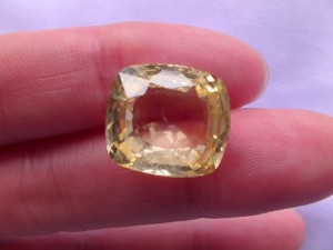 非加熱イエローサファイア