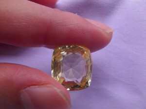 非加熱イエローサファイア
