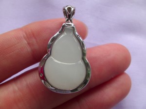 翡翠カービング