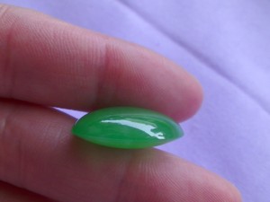 ろうかん翡翠ルース