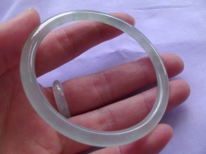 プリンセスアイスバングル