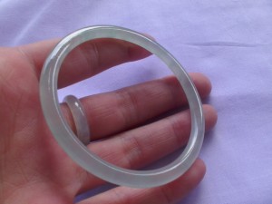 プリンセスアイスバングル