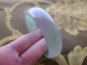 氷翡翠バングル