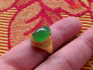 ろうかん翡翠ルース