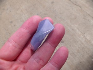 ラベンダー翡翠原石