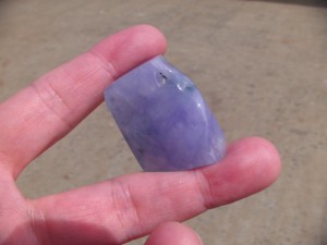 ラベンダー翡翠原石