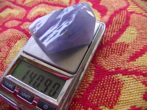 ラベンダー翡翠原石