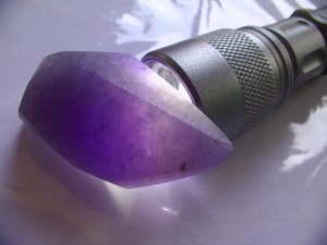 ラベンダー翡翠原石