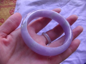 ラベンダー翡翠バングル