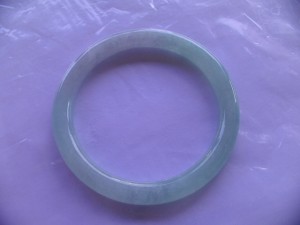 翡翠バングル