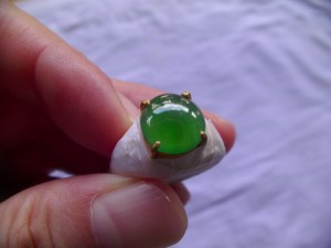 ろうかん翡翠リング