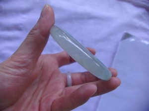 翡翠バングル
