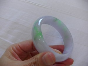 翡翠バングル（Ａ貨　天然無処理）
