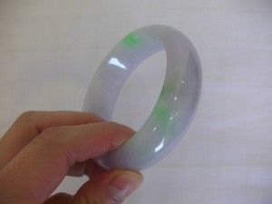 翡翠バングル（Ａ貨　天然無処理）