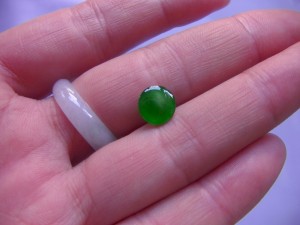 ろうかん翡翠ルース