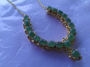 翡翠ネックレス