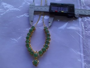 翡翠ネックレス
